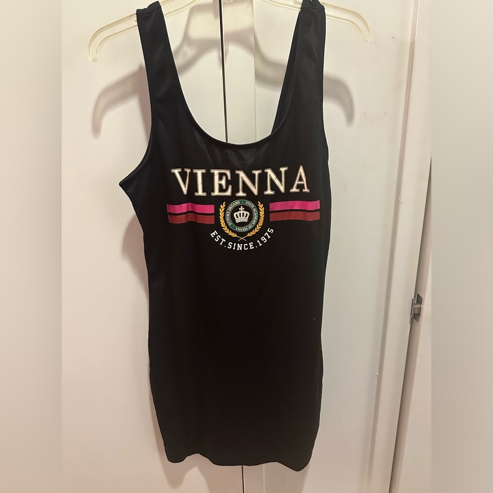 🆕 H&M “Vienna” Form Fitting Tank Dress